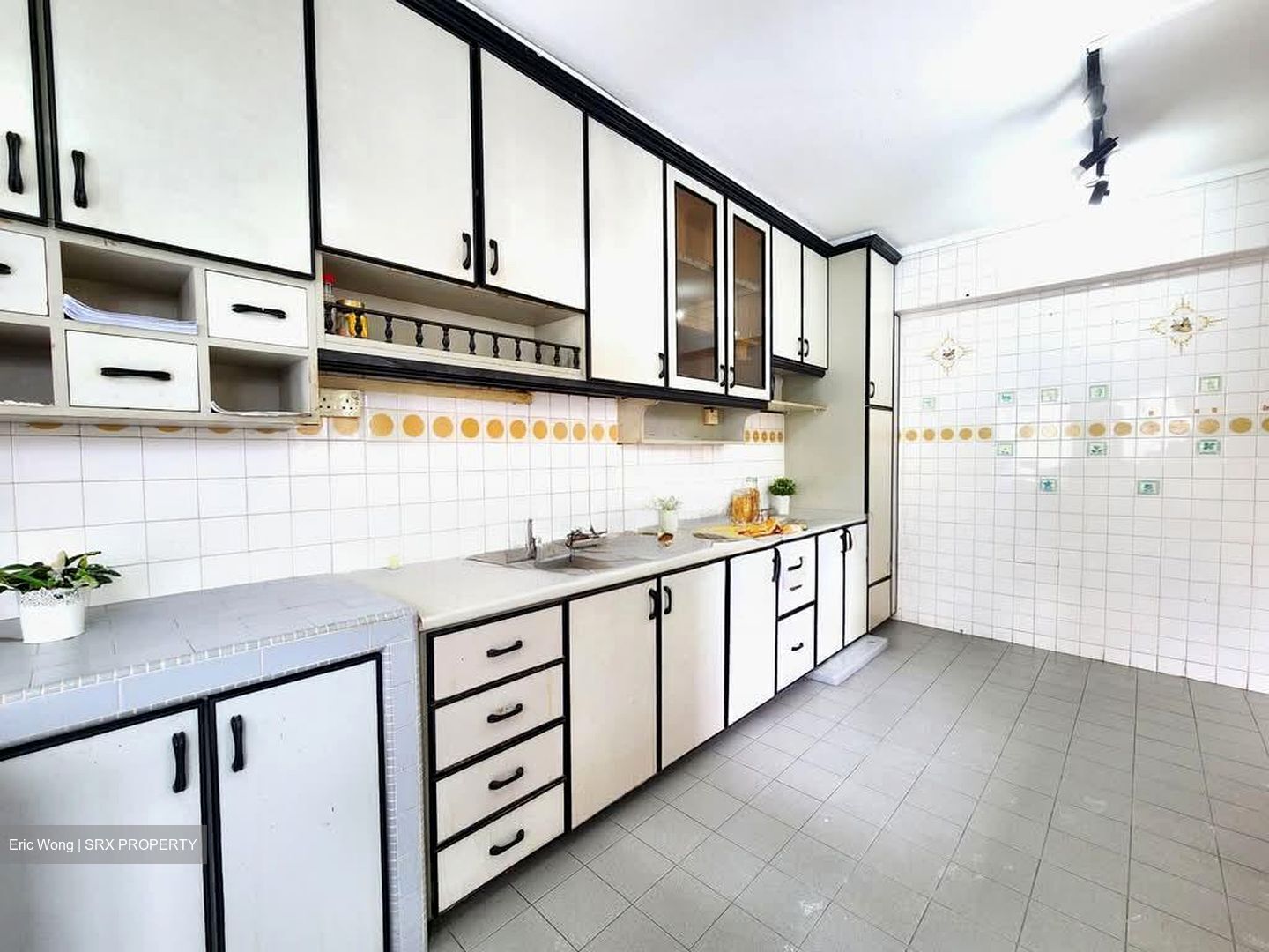 Blk 306 Hougang Avenue 5 (Hougang), HDB 5 Rooms #558403291